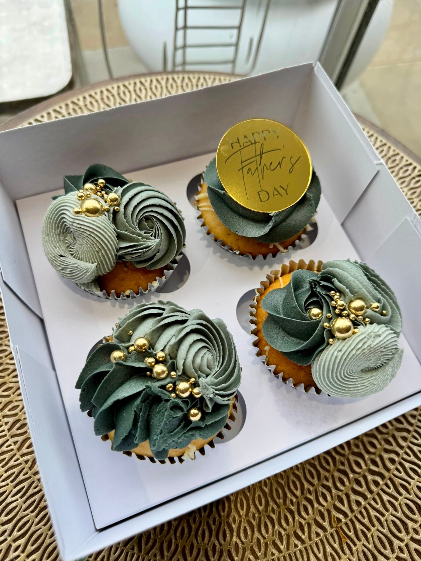 Four Cupcake Box